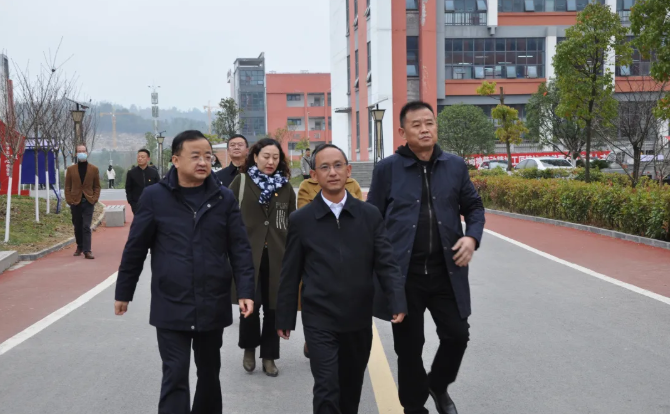 毕节市人民政府副市长丹彤一行赴我院调研