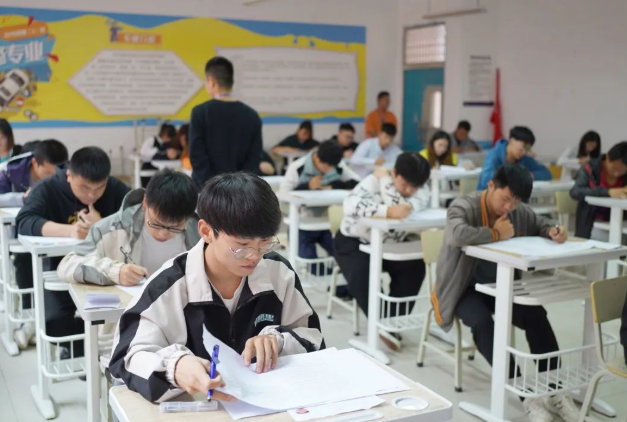 毕节工业职业技术学院直播销售员、计算机维修工职业技能等级认定考核工作圆满完成